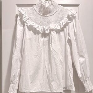 Sail to Sable White Smocked Neck Top Sz Large
